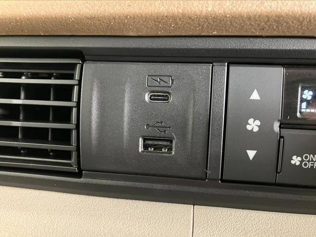 Ｎ－ＢＯＸ ベースグレード　衝突軽減システム　スマートキ－　カーテンエアバック　ＥＣＯモード　横滑り防止　オートクルーズ　ＬＥＤヘッドライト　キーフリー　地デジ　パワーステアリング　オートエアコン　リアカメラ（9枚目）