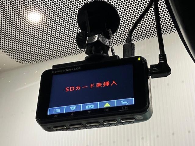 カローラツーリング ダブルバイビー　純正ディスプレイオーディオ　前後ドラレコ　ＥＴＣ　リアカメラ　横滑り防止　盗難防止　キーフリ－　ＡＢＳ　ＬＥＤライト　パワステ　パワーウィンドウ　Ｉストップ　ドライブレコーダー付　クルコン　エアコン（3枚目）