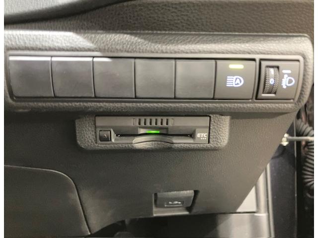 カローラツーリング ダブルバイビー　純正ディスプレイオーディオ　前後ドラレコ　ＥＴＣ　リアカメラ　横滑り防止　盗難防止　キーフリ－　ＡＢＳ　ＬＥＤライト　パワステ　パワーウィンドウ　Ｉストップ　ドライブレコーダー付　クルコン　エアコン（13枚目）