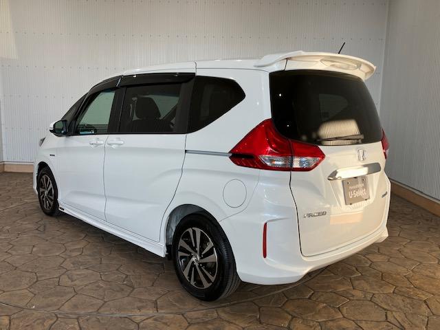 フリードハイブリッド ハイブリッド・EX 前ドラレコ ホンダセンシング メモリーナビ ETC 地デジフルセグTV シ-トヒ-タ- リヤカメラ LEDライト フルオートエアコン ABS DVD再生可 サイドエアバッグ キーフリー ナビ&TV(13枚目)