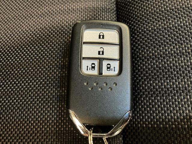 フリードハイブリッド ハイブリッド・EX 前ドラレコ ホンダセンシング メモリーナビ ETC 地デジフルセグTV シ-トヒ-タ- リヤカメラ LEDライト フルオートエアコン ABS DVD再生可 サイドエアバッグ キーフリー ナビ&TV(29枚目)