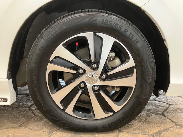 フリードハイブリッド ハイブリッド・EX 前ドラレコ ホンダセンシング メモリーナビ ETC 地デジフルセグTV シ-トヒ-タ- リヤカメラ LEDライト フルオートエアコン ABS DVD再生可 サイドエアバッグ キーフリー ナビ&TV(30枚目)