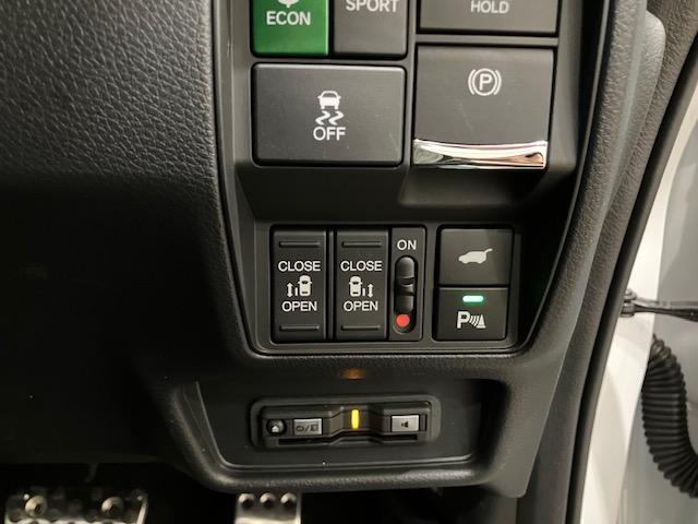 オデッセイハイブリッド e:HEVアブソルート・EXブラックエディション 11.4インチホンダコネクトナビ オットマン シートヒーター ホンダセンシング ハンズフリーパワーテールゲート バックモニター マルチビューモニター VSA サイドエアバック フルオートエアコン(24枚目)