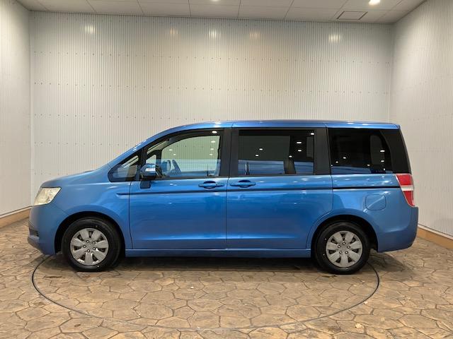 ステップワゴン L 8人乗り 社外ナビ 両側電動スライドドア 両側Pスライドドア WSRS AUTOエアコン ナビTV 地デジ バックカメラ付き パワーウインドウ スマ-トキ- キーレス 3列 盗難防止システム ABS(5枚目)