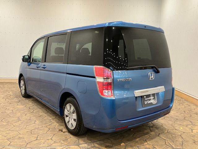 ステップワゴン L 8人乗り 社外ナビ 両側電動スライドドア 両側Pスライドドア WSRS AUTOエアコン ナビTV 地デジ バックカメラ付き パワーウインドウ スマ-トキ- キーレス 3列 盗難防止システム ABS(6枚目)