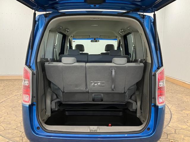 ステップワゴン L 8人乗り 社外ナビ 両側電動スライドドア 両側Pスライドドア WSRS AUTOエアコン ナビTV 地デジ バックカメラ付き パワーウインドウ スマ-トキ- キーレス 3列 盗難防止システム ABS(21枚目)