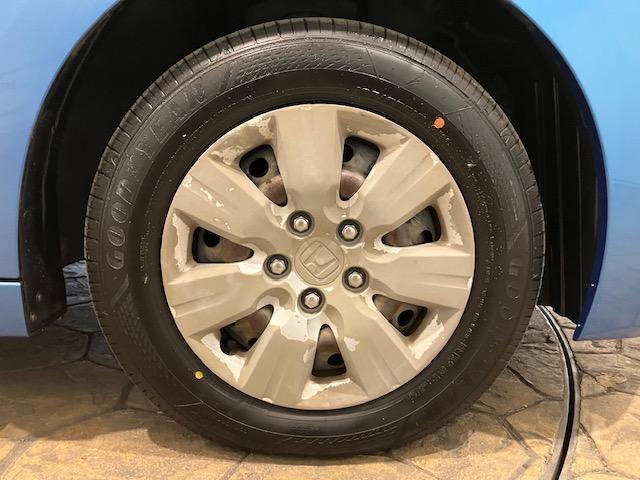 ステップワゴン L 8人乗り 社外ナビ 両側電動スライドドア 両側Pスライドドア WSRS AUTOエアコン ナビTV 地デジ バックカメラ付き パワーウインドウ スマ-トキ- キーレス 3列 盗難防止システム ABS(24枚目)