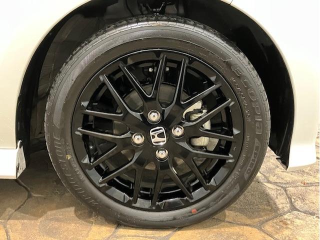 N-BOXカスタム Lスタイル+ブラック 9インチナビ 前後ドラレコ ETC 衝突軽減ブレ-キ DVD再生 横滑り防止 シ-トヒ-タ- クルーズコントロール LEDライト ナビTV 地デジ イモビライザー スマキー フルオートエアコン ABS(3枚目)