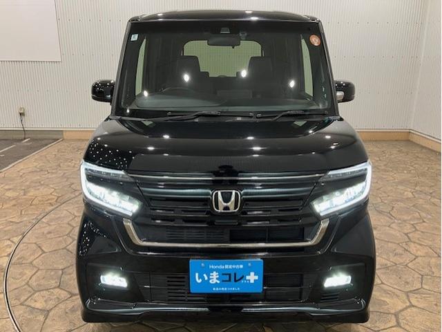 Ｎ－ＢＯＸカスタム Ｌターボスタイル＋ブラック　前後ドラレコ　８インチナビ　ＥＴＣ　ベンチＳ　ターボエンジン　スマ－トキ－　エアバック　横滑り防止機能　ナビ＆ＴＶ　サイドカーテンエアバック　クルーズコントロール　助手席エアバッグ　地デジ　ＡＡＣ（9枚目）