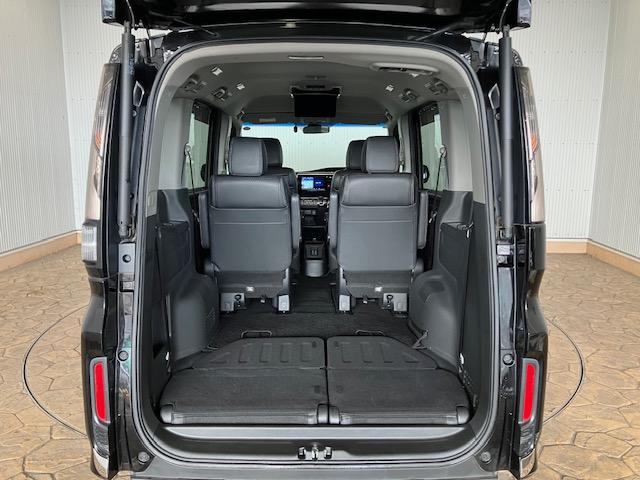 ステップワゴンスパーダ ｅ：ＨＥＶスパーダＧ・ＥＸホンダセンシング　リア席モニター　前後ドラレコ　エアバック　地デジ　クルコン　サイドエアバッグ　シ－トヒ－タ－　衝突軽減システム　スマキー　ＬＥＤランプ　ＡＢＳ　キーレス　フルオートエアコン　ＥＴＣ　三列シート　イモビ（34枚目）