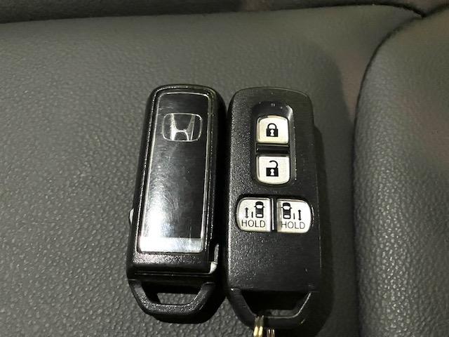 N-BOXカスタム Lターボ 8インチプレミアムインターナビ ETC いまこれ+ 新品フロアマット コーディネートスタイル 地デジチューナー 衝突軽減ブレーキサポート LEDヘッドライ アイドリングS ターボエンジン PS AAC(32枚目)