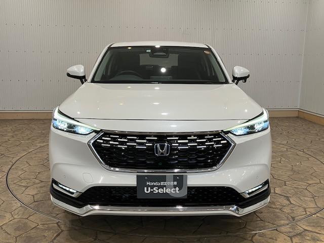 ヴェゼル ｅ：ＨＥＶＺ　ホンダコネクト　ホンダセンシング　ＥＴＣ　衝突回避支援ブレーキ機能　スマキ　Ｐトランク　フルオートエアコン　エアバッグ　両席エアバック　Ｒカメ　パワーウィンドウ　ＬＥＤランプ　クルーズＣ　ナビ＆ＴＶ（9枚目）