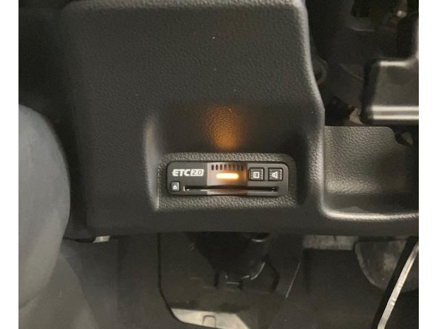 ヴェゼル ｅ：ＨＥＶＺ　ホンダコネクト　ホンダセンシング　ＥＴＣ　衝突回避支援ブレーキ機能　スマキ　Ｐトランク　フルオートエアコン　エアバッグ　両席エアバック　Ｒカメ　パワーウィンドウ　ＬＥＤランプ　クルーズＣ　ナビ＆ＴＶ（17枚目）