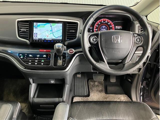 オデッセイ アブソルート　９インチナビ８人乗り　ＥＴＣ　緊急ブレーキ　スマートキー＆プッシュスタート　盗難防止　ダブルエアコン　クルーズＣ　リアカメラ　ナビＴＶ　運転席エアバック　ＤＶＤ視聴　パワーステアリング　Ｗエアバッグ（22枚目）