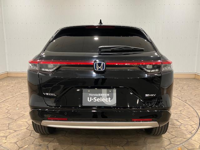 ヴェゼル e:HEVZ 電動リアゲート 9インチナビ ETC 衝突回避支援ブレーキ機能 スマキ Pトランク フルオートエアコン エアバッグ 両席エアバック Rカメ パワーウィンドウ LEDランプ クルーズC ナビ&TV(7枚目)