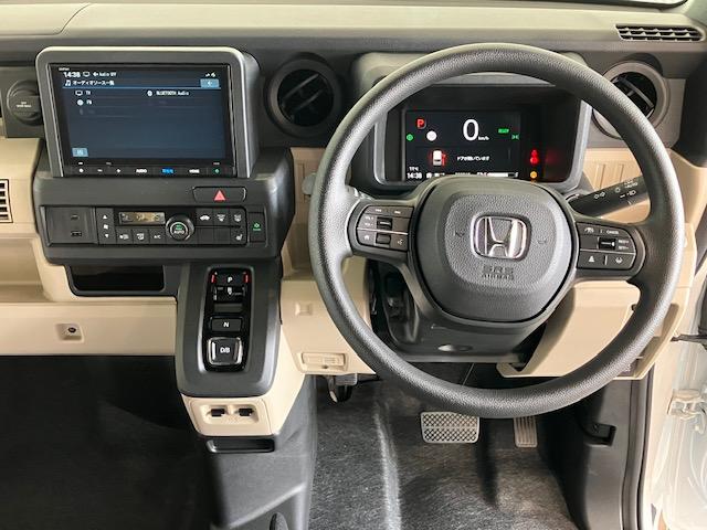 Ｎ－ＶＡＮ ｅ： ｅ：ファン　ホンダセンシング　両側スライドドア　エアコン　ＥＳＣ　スマートキー　オートクルーズコントロール　バックモニター　パワーウィンドウ　助手席エアバッグ　運転席エアバッグ　ＬＥＤヘッド（3枚目）