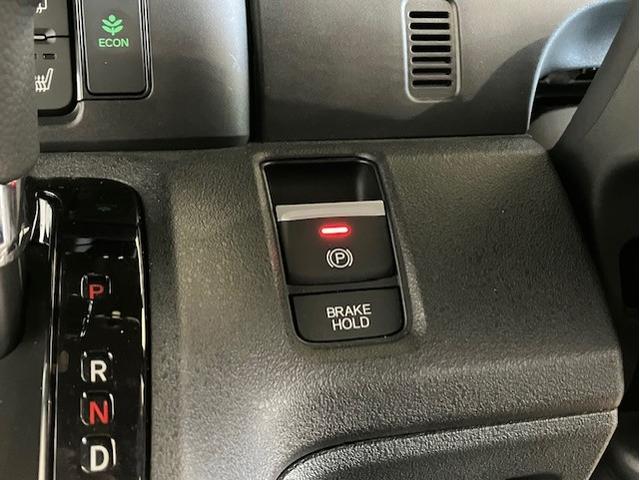 Ｎ－ＢＯＸカスタム ターボ　純正ナビ　ドライブレコーダー３カメラ　イモビライザー　衝突被害軽減　キーフリー　Ｐセンサー　ＥＳＣ　パワステ　ＤＶＤ再生　両席エアバック　サイドエアバッグ　ターボ車　Ａライト　スマキー　Ｂカメ　ＥＴＣ（18枚目）