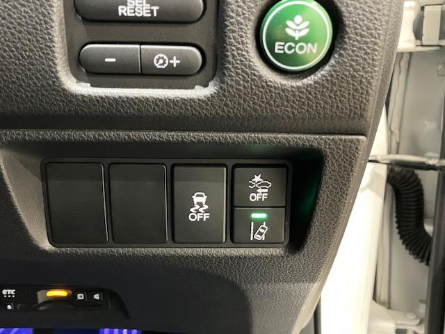 �y�u�r�`�z�Ԃ̉�����𐧌䂵�A�w����E�Ȃ���E�~�܂�x�̑S�̈�ŎԂ̈��S�����m�ۂ���V�X�e���ł��I���̑��A���S�������o�b�`���ł��I