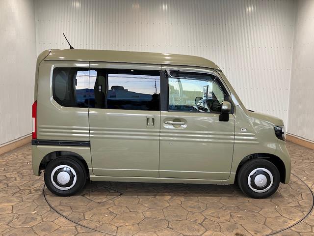 N-VAN+スタイル ファン・ホンダセンシング ホンダセンシング 両側スライドドア I-STOP イモビライザー 横滑り防止 キーフリーシステム フルオートエアコン LED スマートキー 両面スライドドア PW 運転席エアバッグ Wエアバッグ PS(11枚目)