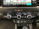 ｅ：ＨＥＶクロスター　レンタアップ　ホンダセンシング　ホンダコネクトディスプレイ　アルミホイール　フルセグＴＶ　Ｂｌｕｅｔｏｏｔｈ対応　衝突回避システム　フルオートエアコン　ＬＥＤランプ　エアバッグ　サイドエアバック（12枚目）