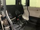【NBOXシートアレンジ】リアシート座面を持ち上げると、背の高い荷物を積むのに便利なトールモードに変身します!多彩なシートアレンジで使い勝手良好!