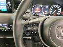 ｅ：ＨＥＶＺ　ホンダセンシング　無限スタイリングセット　ホンダコネクトディスプレイ　ブラインドスポットインフォメーション　後退出庫サポート　前後ドラレコ　電動リアゲート　衝突回避支援ブレーキ機能　スマキ　Ｄレコ（10枚目）