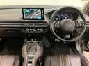 ｅ：ＨＥＶＺ　４ＷＤ　ホンダコネクトディスプレイ　無限マフラー　前後ドラレコ　無限テールゲートガーニッシュ　オプションＬＥＤフォグライト　オプションフロントロアースカート　全周囲モニター　電動リヤゲート　クルコン（10枚目）