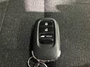 ｅ：ＨＥＶＺ　ホンダコネクト　ホンダセンシング　ＥＴＣ　衝突回避支援ブレーキ機能　スマキ　Ｐトランク　フルオートエアコン　エアバッグ　両席エアバック　Ｒカメ　パワーウィンドウ　ＬＥＤランプ　クルーズＣ　ナビ＆ＴＶ（29枚目）