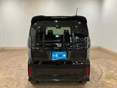 �����ܥǥ�����ɽ�̤��ե�å��夷�ơ����ε������ݸ���줬����䤹���ʤ륳���ƥ��󥰻ܹ�����ǽ�Ǥ�����Ǽ�ָ�Τ������줬�ڡ��ʥ����ƥ��󥰤��Ѱդ��Ƥ���ޤ��������ڤˤ����̲��������� 6