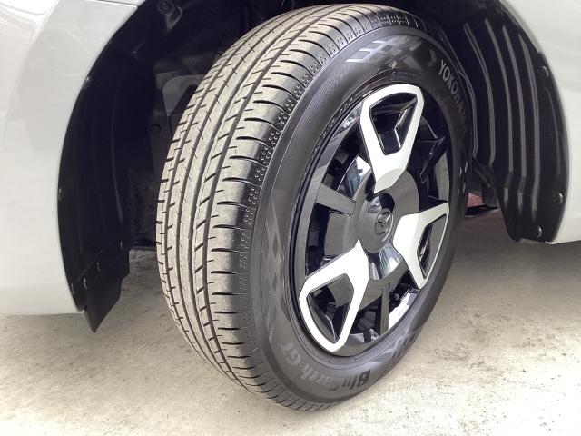 MAZDA2 15BD マツダコネクトパッケージ(車載通信機搭載360°セーフティパッケージ&地上デジタルTV))8.8インチディスプレイ マツダレーダークルーズ(全車速対応) スーパーUVカットフロントガラス 前後ソナー(33枚目)