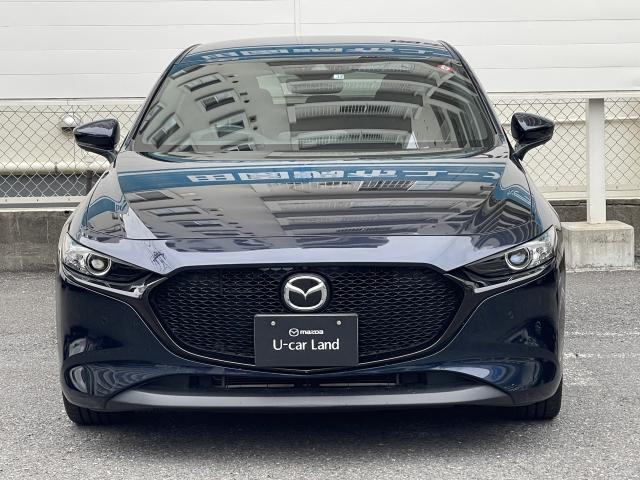 ＭＡＺＤＡ３ファストバック １５Ｓ　ツーリング　４ＷＤ　３６０°ビューモニター　ＣＤ／ＤＶＤフルセグ　ＥＴＣ　スマートブレーキ　レーンキープアシスト　車線逸脱警報　ブラインドスポットモニタリング　マツダレーダークルーズ　イモビ　レーダクルーズ　ＤＶＤ再生可（2枚目）