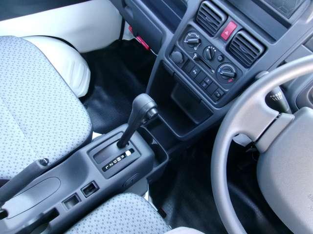 創業４５年（株）ミユキのＨＰ→　　　自社認証工場併設・４名の整備士常駐。高価買取・下取、女性スタッフ在籍、自動車保険、各整備もお任せ！弊社はアフターメンテナンスを大切にしています。