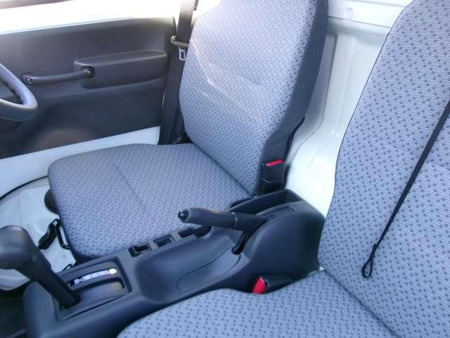 創業４５年（株）ミユキのＨＰ→　　　自社認証工場併設・４名の整備士常駐。高価買取・下取、女性スタッフ在籍、自動車保険、各整備もお任せ！弊社はアフターメンテナンスを大切にしています。