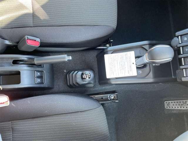 ジムニー ＸＣ　登録済み未使用車／メーカー保証付き（18枚目）