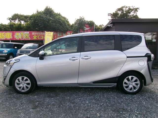 シエンタ Ｇ　フリップダウンモニター（8枚目）