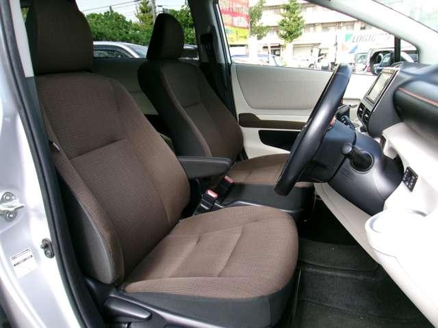 シエンタ Ｇ　フリップダウンモニター（15枚目）