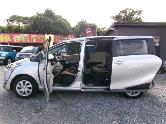 シエンタ Ｇ　フリップダウンモニター（28枚目）