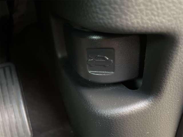 Ｎ－ＢＯＸ Ｇ・Ｌターボホンダセンシング　衝突軽減ブレーキ／誤発進抑制機能／後方誤発進抑制機能／歩行者事故低減ステアリング／路外逸脱抑制機能／ＡＣＣ／ＬＫＡＳ／オートハイビーム／先行車発進アラーム機能／標識認識機能／９灯式フルＬＥＤヘッドライ（50枚目）