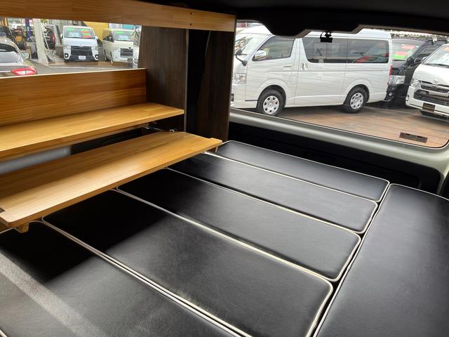 ハイエースバン スーパーＧＬ　ダークプライムＩＩ　６型　オリジナルベッドキット車中泊仕様　寒冷地仕　ＸＦ１１ナビ　フリップダウンモニター　パノラミックビュー　ＥＴＣ　１６インチスチールホイール　１．５インチダウン　トヨタセーフティセンス　前後ソナー（68枚目）