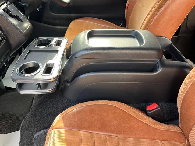 ハイエースバン スーパーＧＬ　ダークプライムＩＩ　６型　オリジナルベッドキット車中泊仕様　寒冷地仕　ＸＦ１１ナビ　フリップダウンモニター　パノラミックビュー　ＥＴＣ　１６インチスチールホイール　１．５インチダウン　トヨタセーフティセンス　前後ソナー（77枚目）