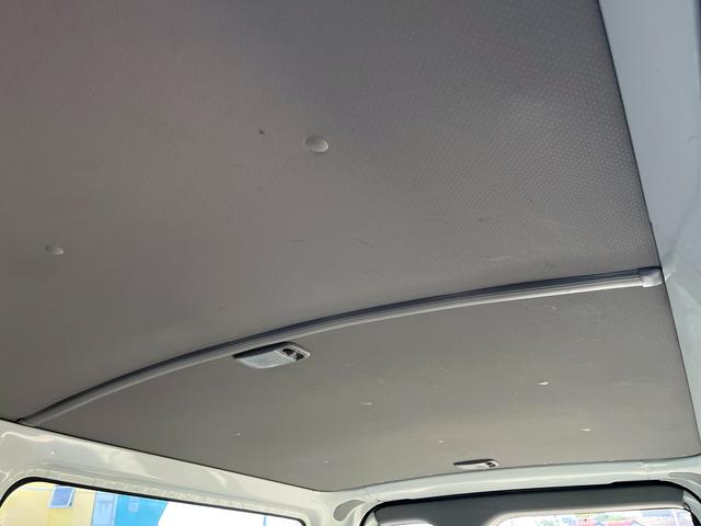 ハイエースバン ロングＤＸ　ＧＬパッケージ　４型　３．０ディーゼルターボ　５ドア３人乗り　純正ナビ　バックカメラ　ＥＴＣ　ＬＥＤライト　フォグランプ　電格ミラー　プライバシーガラス　ドラレコ（64枚目）