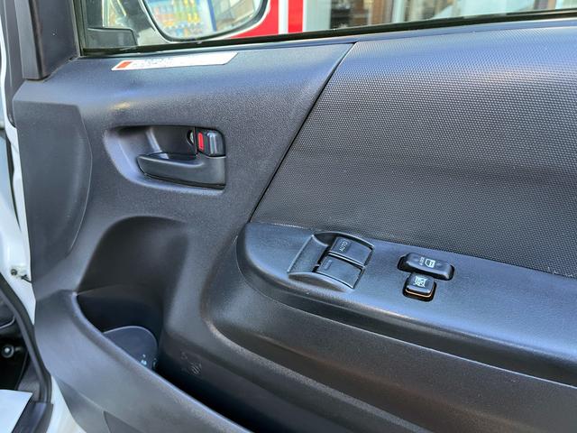 ハイエースバン ロングＤＸ　ＧＬパッケージ　４型　３．０ディーゼルターボ　５ドア３人乗り　純正ナビ　バックカメラ　ＥＴＣ　ＬＥＤライト　フォグランプ　電格ミラー　プライバシーガラス　ドラレコ（76枚目）