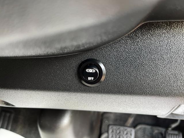 ハイエースバン ロングスーパーGL 4型 ディーゼル バッドフェイス 2インチローダウン 15インチアルミホイール Fスポイラー LEDライト&フォグ LEDテール シートカバー 前後センサー 純正ナビ Bカメラ ETC(15枚目)