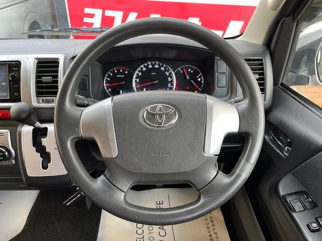 ハイエースバン ロングスーパーGL 4型 ディーゼル バッドフェイス 2インチローダウン 15インチアルミホイール Fスポイラー LEDライト&フォグ LEDテール シートカバー 前後センサー 純正ナビ Bカメラ ETC(22枚目)