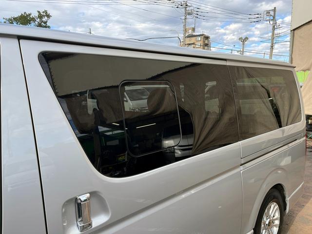 ハイエースバン ロングスーパーGL 4型 ディーゼル バッドフェイス 2インチローダウン 15インチアルミホイール Fスポイラー LEDライト&フォグ LEDテール シートカバー 前後センサー 純正ナビ Bカメラ ETC(36枚目)