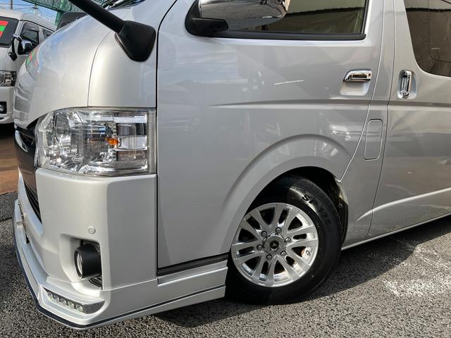 ハイエースバン ロングスーパーGL 4型 ディーゼル バッドフェイス 2インチローダウン 15インチアルミホイール Fスポイラー LEDライト&フォグ LEDテール シートカバー 前後センサー 純正ナビ Bカメラ ETC(39枚目)