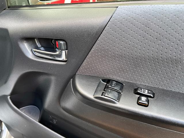 ハイエースバン ロングスーパーGL 4型 ディーゼル バッドフェイス 2インチローダウン 15インチアルミホイール Fスポイラー LEDライト&フォグ LEDテール シートカバー 前後センサー 純正ナビ Bカメラ ETC(78枚目)