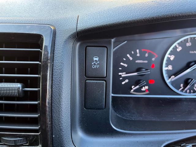 ハイエースバン スーパーGL ダークプライムII 6型 2.8ディーゼル ワンオーナー禁煙車 純正ナビ TRD15インチアルミホイール TRDバンパーガード 電動スライドドア プライバシーガラス トヨタセーフティセンス バックカメラ ETC2.0(14枚目)