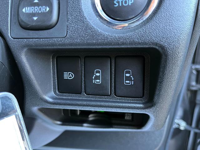 ハイエースバン スーパーGL ダークプライムII 6型 2.8ディーゼル ワンオーナー禁煙車 純正ナビ TRD15インチアルミホイール TRDバンパーガード 電動スライドドア プライバシーガラス トヨタセーフティセンス バックカメラ ETC2.0(16枚目)