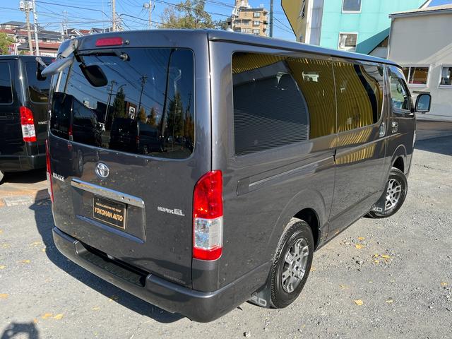 ハイエースバン スーパーGL ダークプライムII 6型 2.8ディーゼル ワンオーナー禁煙車 純正ナビ TRD15インチアルミホイール TRDバンパーガード 電動スライドドア プライバシーガラス トヨタセーフティセンス バックカメラ ETC2.0(22枚目)